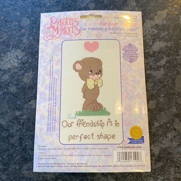 Precious Moments Cross Stitch Kit Bear “Our Friendship is in Perfect Shape” - Picture 1 of 6